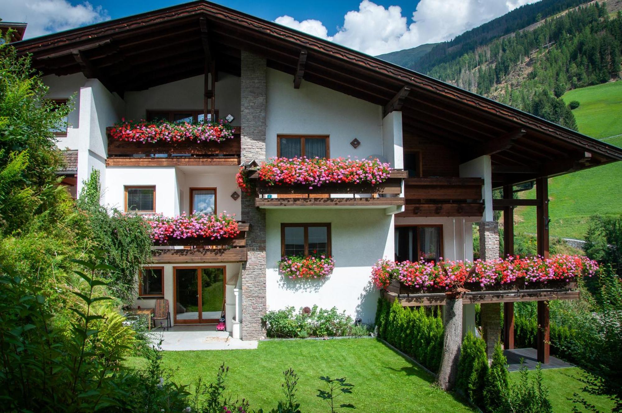 Edelberg Apartments Ausservillgraten Exterior photo